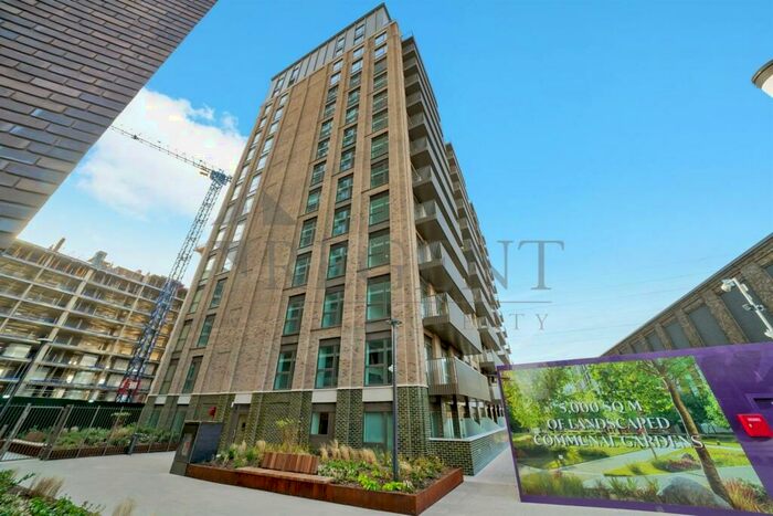 Apartment To Rent In Botanist House, Seagull Lane, E16