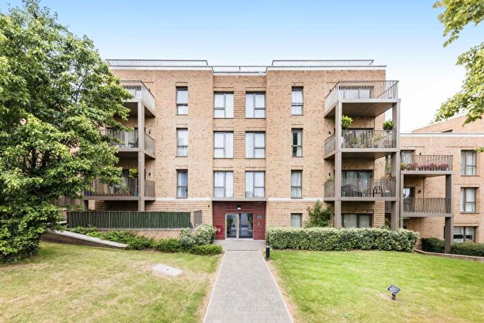 2 Bedroom Flat For Sale In Bittacy Hill, Finchley, NW7