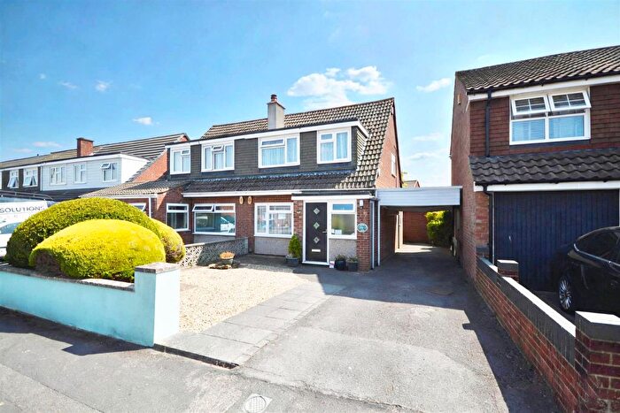 3 Bedroom Semi-Detached House For Sale In Goslet Road, Stockwood, Bristol, BS14