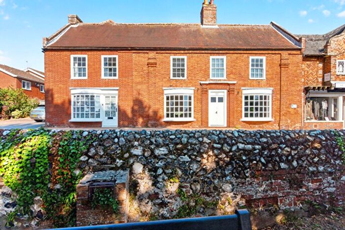 6 Bedroom Semi Detached House For Sale In Lower Street, Horning, Norwich, Norfolk, NR12