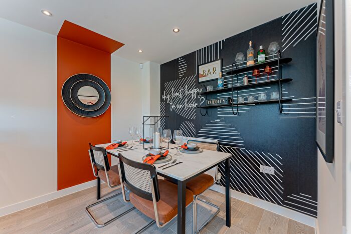 3 Bedroom House For Sale In Stallings Lane, Kingswinford, DY6