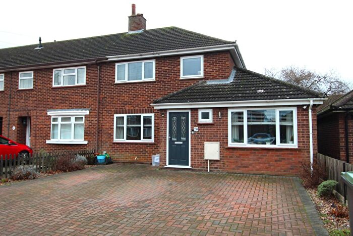 4 Bedroom End Of Terrace House For Sale In Spring Grove, Sandy, SG19