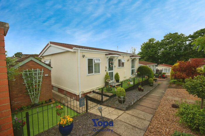 2 Bedroom Park Home For Sale In Main Road, Meriden, CV7