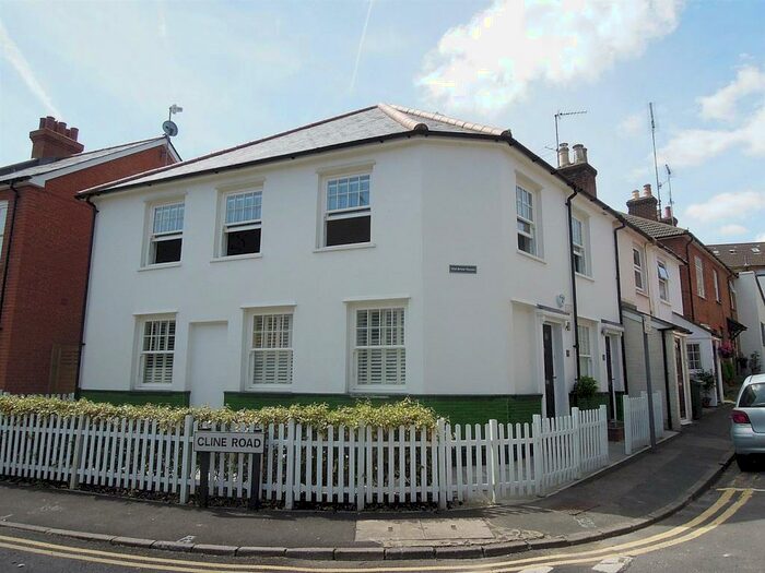 1 Bedroom Flat To Rent In Cooper Road, Guildford, GU1