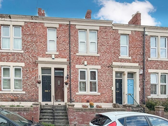 2 Bedroom Flat For Sale In Windsor Avenue, Gateshead, NE8