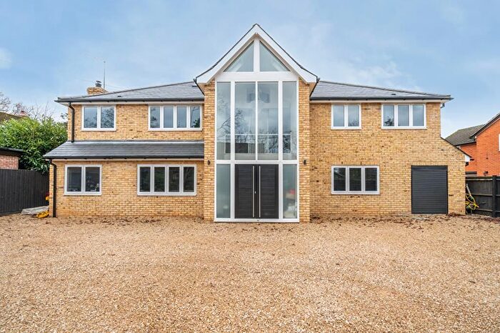 6 Bedroom Detached House For Sale In Farnham Common, Amersham, SL2