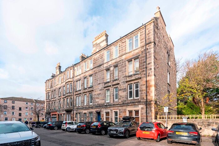 2 Bedroom Flat To Rent In Edina Street, Edinburgh, EH7