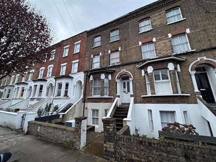 1 Bedroom Flat To Rent In St. Thomas's Road, Finsbury Park, N4