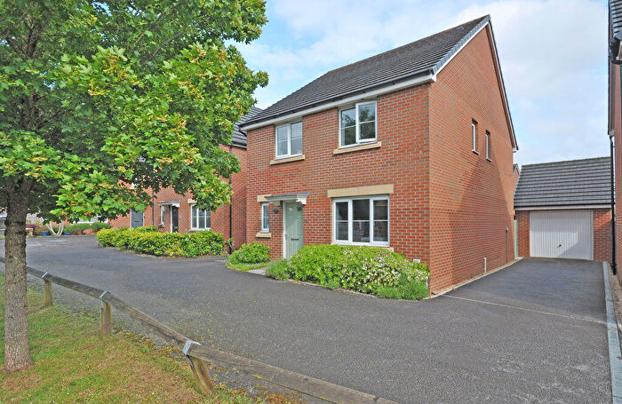 4 Bedroom Detached House For Sale In Obama Grove, Rogerstone, NP10