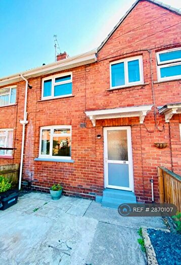 3 Bedroom Terraced House To Rent In Union Road, Bristol, BS2