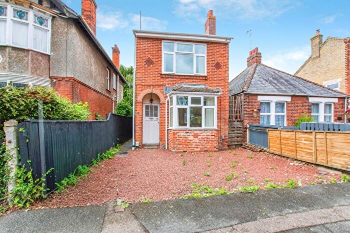 3 Bedroom Detached House For Sale In Station Drive, Wisbech, PE13