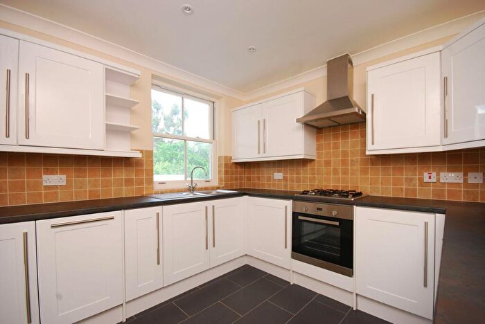 2 Bedroom Flat To Rent In Barry Road, East Dulwich, SE22