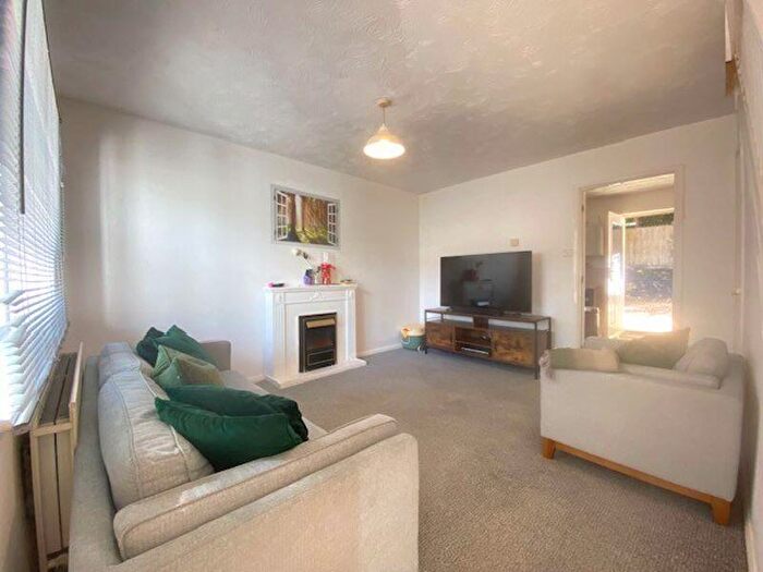 2 Bedroom End Of Terrace House To Rent In Humphrys Barton, Bristol, BS4