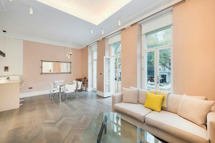 2 Bedroom Flat To Rent In Queen's Gate, London, SW7