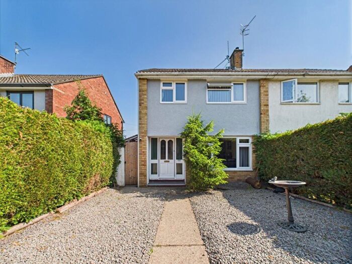 3 Bedroom Semi-Detached House For Sale In Pilton Vale, Newport, NP20