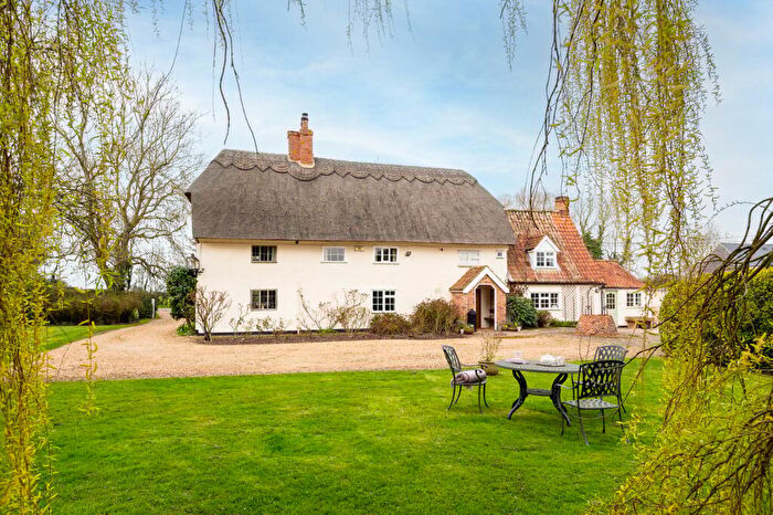 4 Bedroom Detached House For Sale In Keysoe Row East, Keysoe, Bedfordshire, MK44