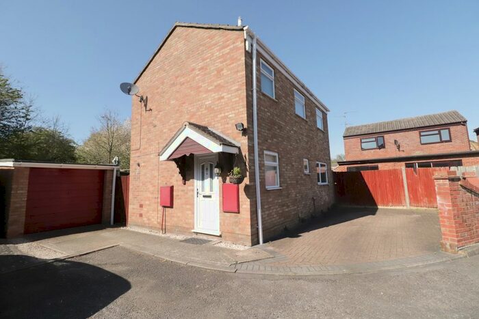 3 Bedroom Detached House To Rent In Castlecraig Court, College Town, Sandhurst, GU47