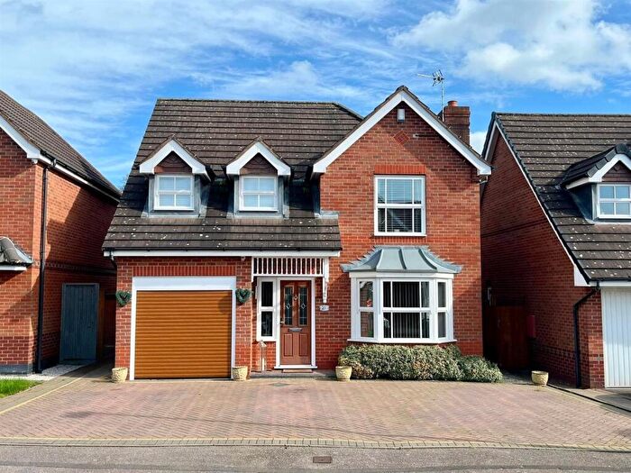 4 Bedroom Detached House For Sale In Rowan Close, Walmley, Sutton Coldfield, B76