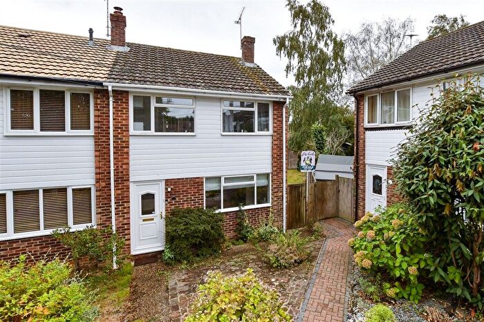 3 Bedroom End Terrace House For Sale In Pippin Close, Coxheath, Maidstone, Kent, ME17