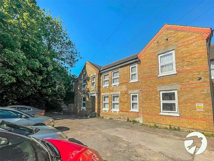 Studio To Rent In London Road, Maidstone, Kent, ME16