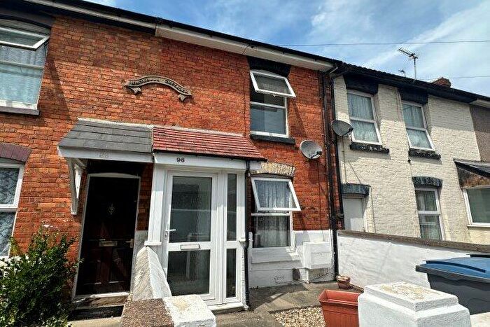 2 Bedroom Property To Rent In Coombe Valley Road, Dover, CT17