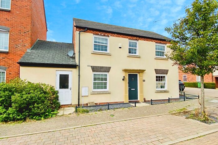 4 Bedroom Link Detached House For Sale In Nine Riggs Square, Birstall, LE4