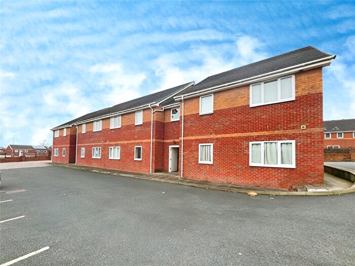 2 Bedroom Flat To Rent In Dudley Road East, Tividale, Oldbury, West Midlands, B69