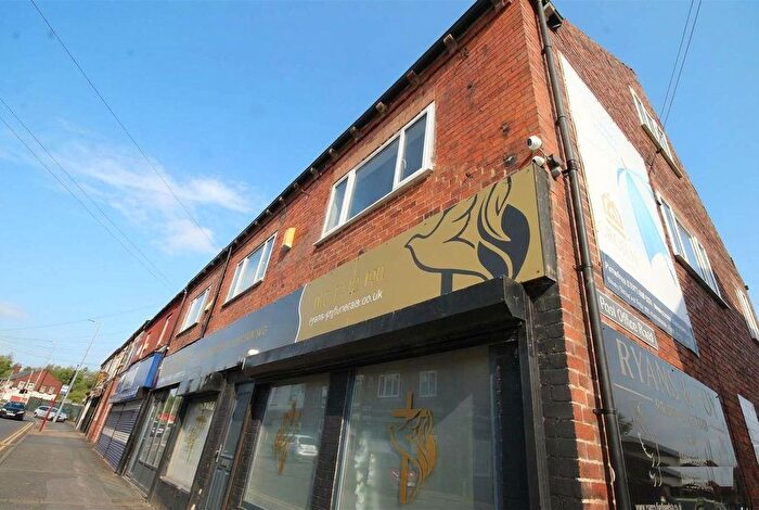 1 Bedroom Flat To Rent In Station Lane, Featherstone, WF7