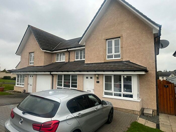 4 Bedroom Semi-Detached House To Rent In College Medway, Eskbank, EH22