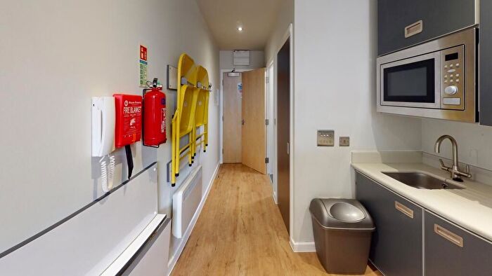 1 Bedroom Studio To Rent In Queens Road, Bristol, BS8