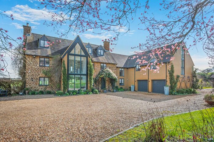 6 Bedroom Detached House For Sale In Nether Preston, Preston Capes, Daventry, NN11