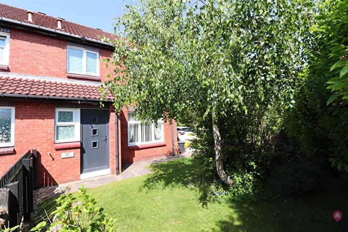 3 Bedroom Semi-detached House For Sale In Cairns Road, Beighton, Sheffield, S20