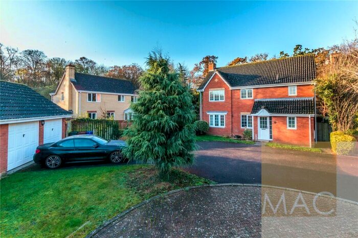4 Bedroom Detached House To Rent In Radnor Close, Bury St Edmunds, Suffolk, IP32