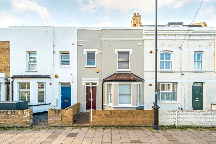 4 Bedroom Terraced House For Sale In Ferndale Road, Clapham, SW4