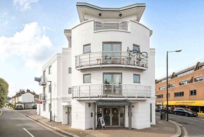 1 Bedroom Flat For Sale In Middle Lane, Teddington, TW11