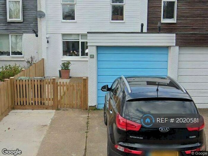 4 Bedroom Terraced House To Rent In Fleetwood Close, Tadworth, KT20