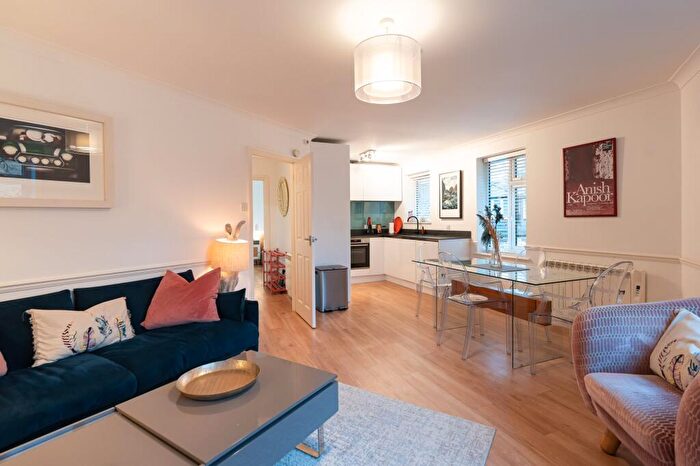 2 Bedroom Flat For Sale In Paradise Street, Oxford, OX1