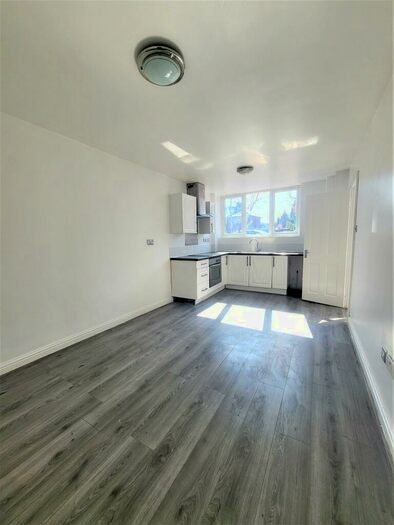 2 Bedroom Apartment To Rent In Sale Road, Northern Moor, Manchester, M23