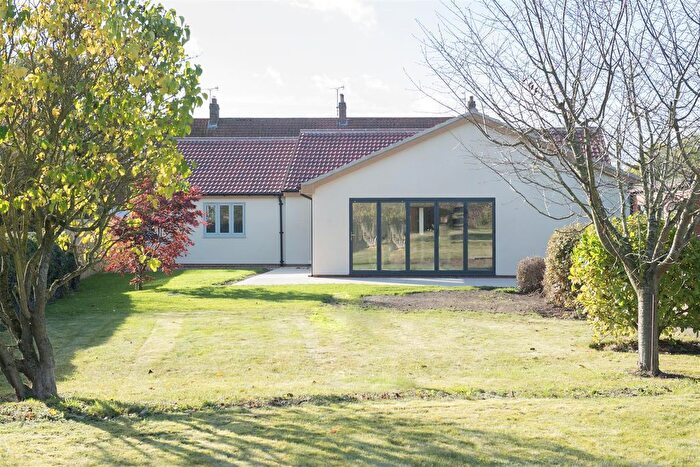 4 Bedroom Detached Bungalow For Sale In Main Street, Watton, YO25