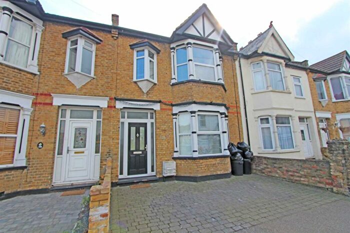 3 Bedroom Terraced House To Rent In Central Avenue, Southend On Sea, SS2