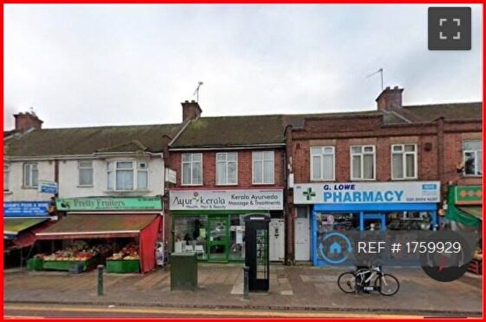 2 Bedroom Flat To Rent In East Lane, Wembley, HA0