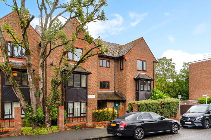 1 Bedroom Flat To Rent In Heron Court, Denmark Road, Kingston Upon Thames, Surrey, KT1