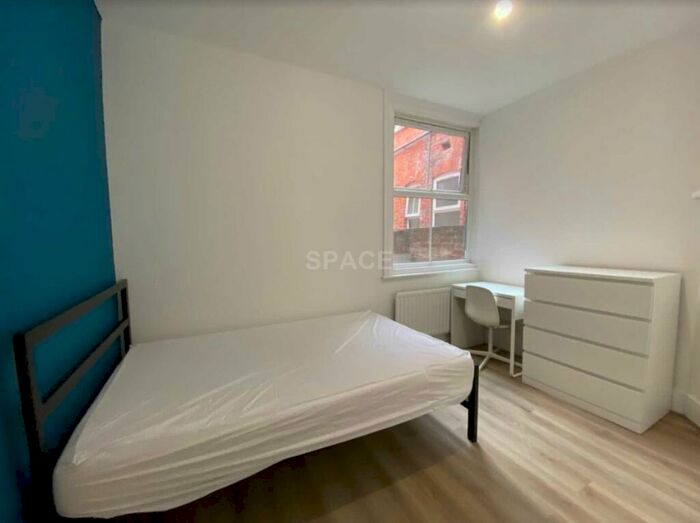 9 Bedroom Terraced House To Rent In Upper Redlands Road, University, Reading, Berkshire, RG1