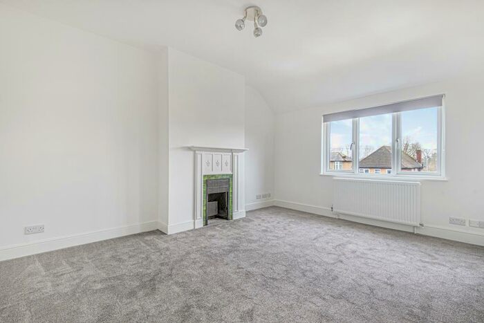 2 Bedroom Maisonette To Rent In Northwood, Greater London, HA6