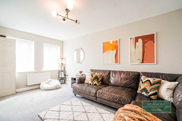 3 Bedroom Terraced House For Sale In Thornbury Walk, Kingswood, Hull, HU7