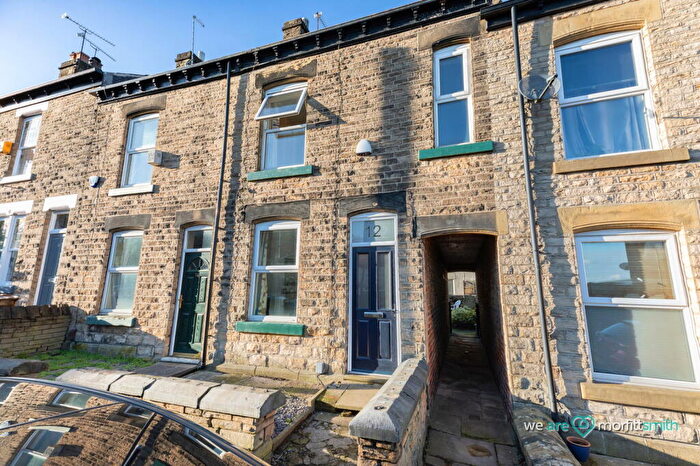 3 Bedroom Terraced House To Rent In Carr Road, Walkley, Sheffield, S6