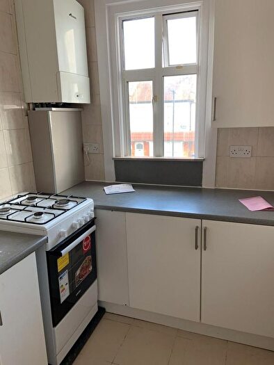 2 Bedroom Maisonette To Rent In Bulstrode Avenue, Hounslow, TW3
