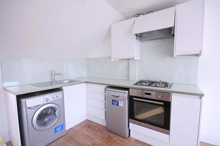 1 Bedroom Flat To Rent In Uplands Road, Crouch End, N8