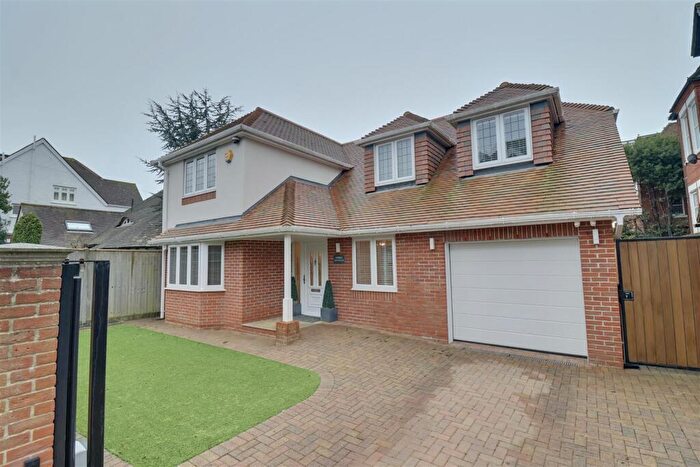 4 Bedroom Detached House For Sale In Craneswater Park, Southsea, PO4