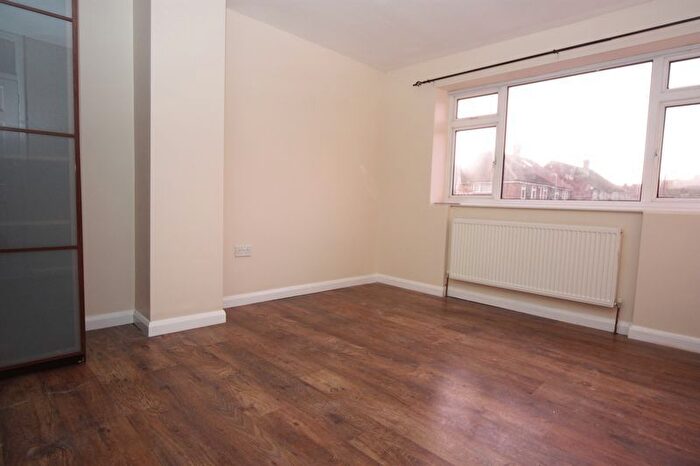 1 Bedroom Maisonette To Rent In Canford Avenue, Northolt, UB5